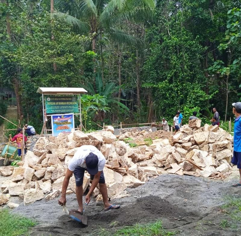 Kerja Bakti Yayasan Ar Rahman 